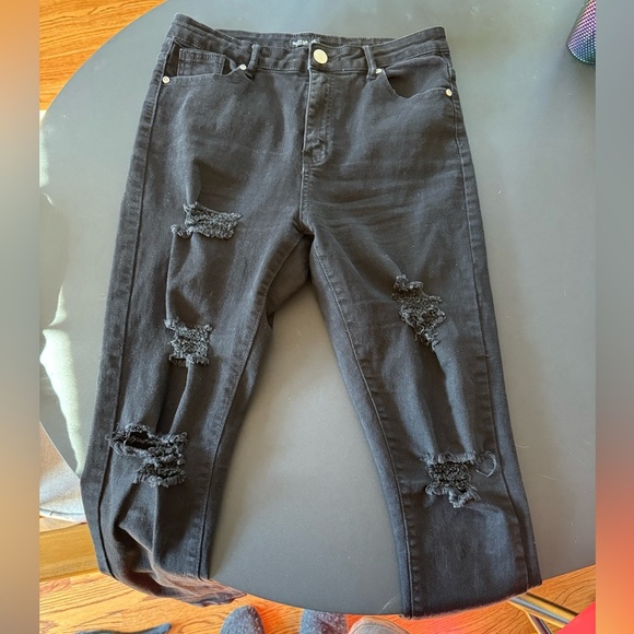 💕3 for $15💕 Nastygal Black Skinny Jeans 💕3 for $15💕 - Picture 2 of 6